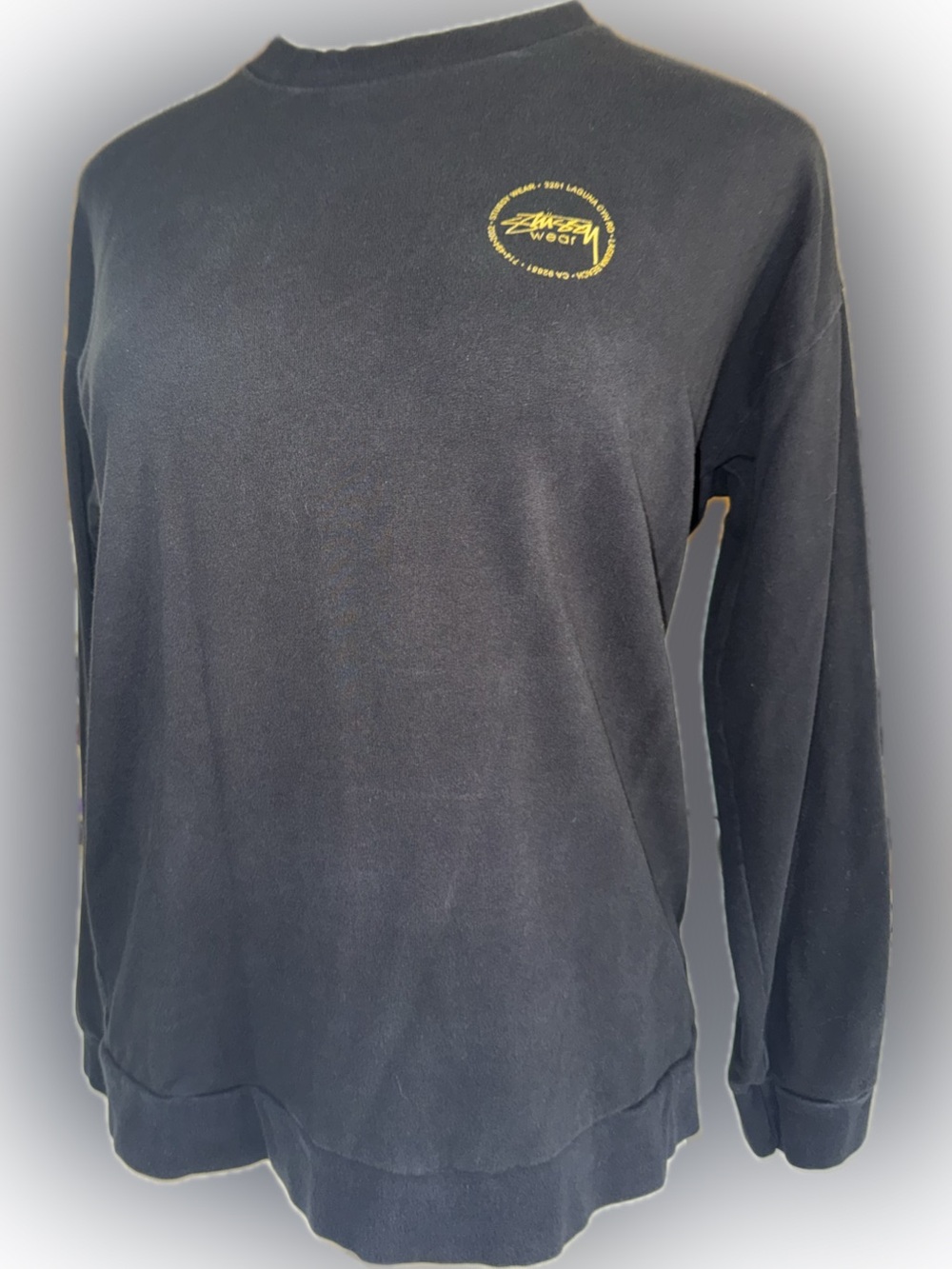 Stussy Wear Black Long-Sleeve Crewneck Sweatshirt with Yellow Chest Logo size M